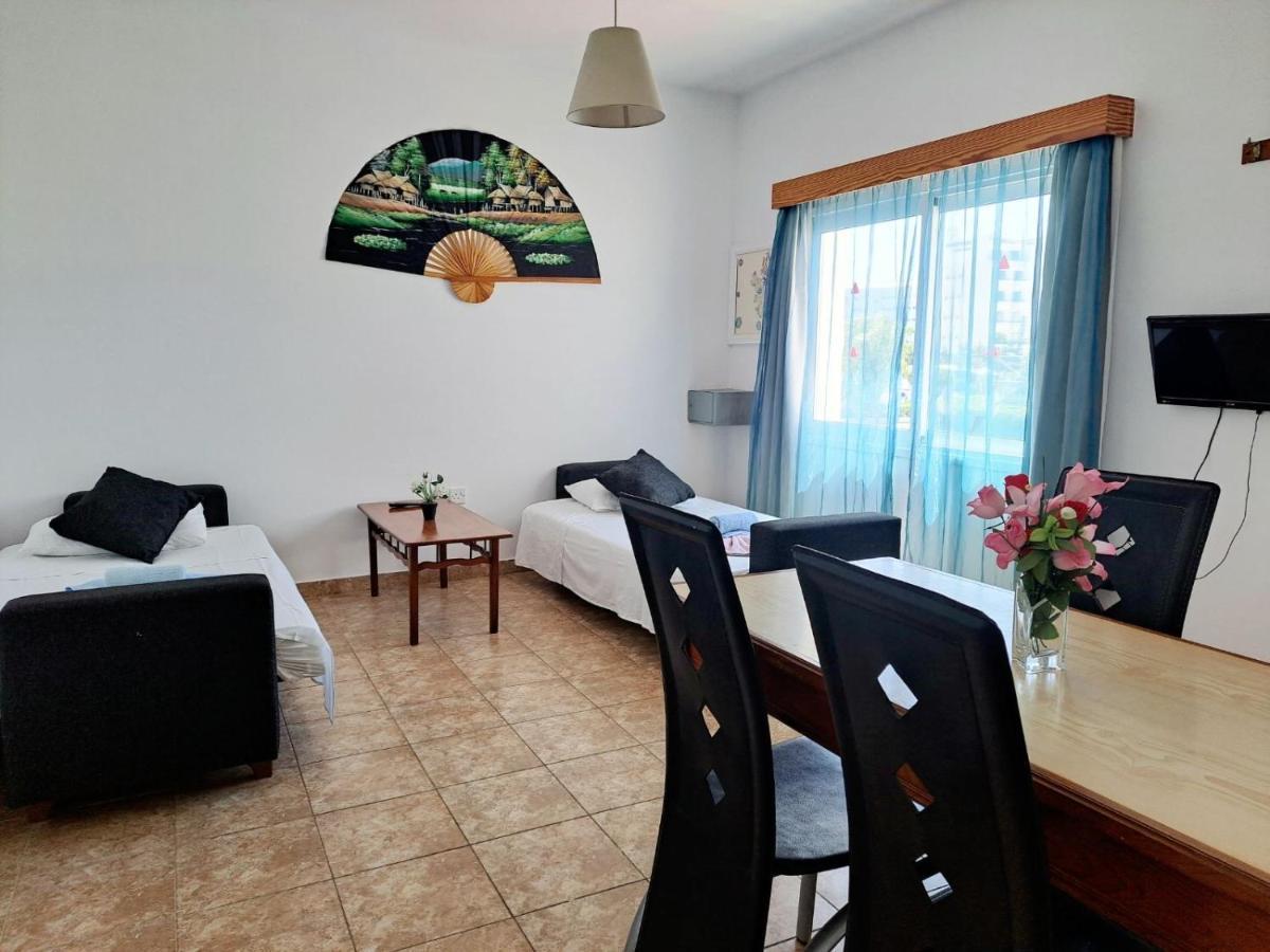 Florence Hotel Apartments Ayía Nápa Extérieur photo