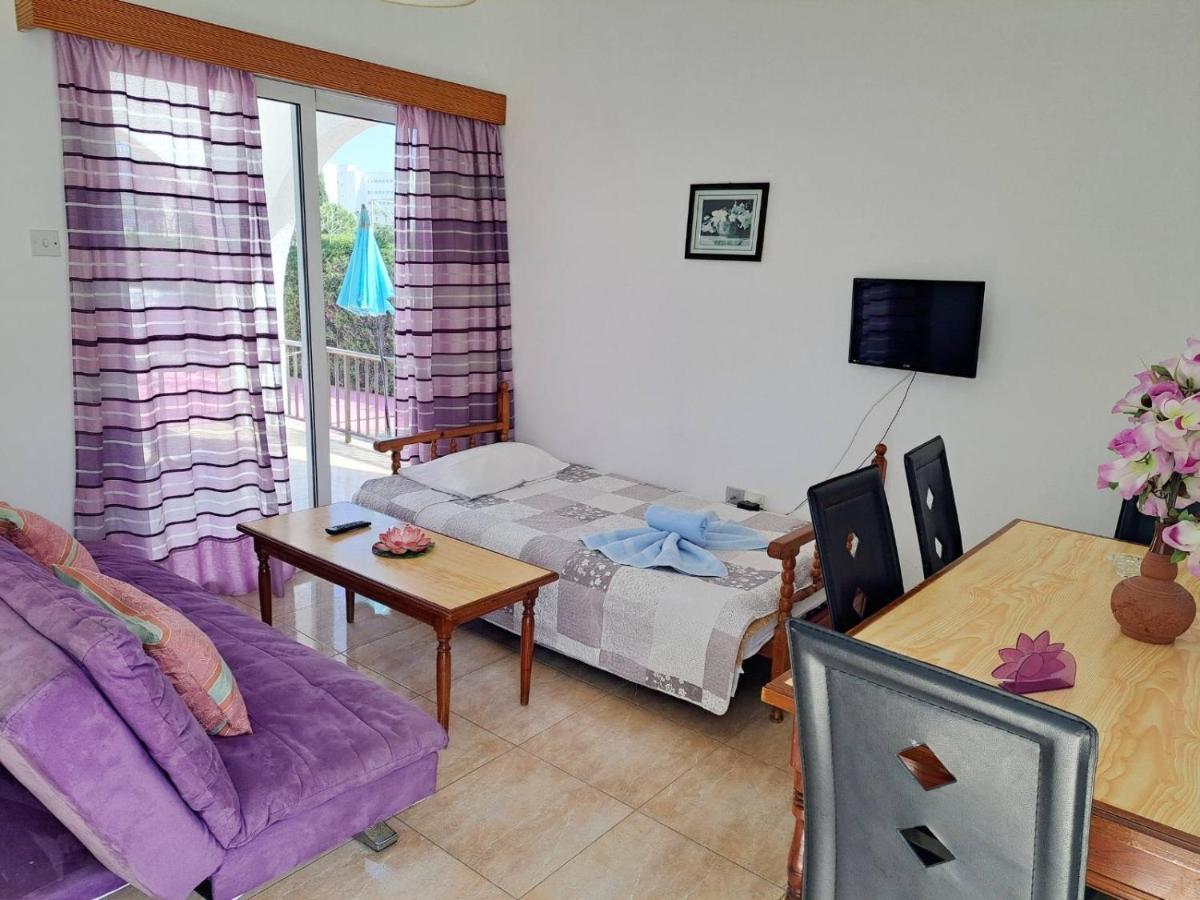 Florence Hotel Apartments Ayía Nápa Extérieur photo