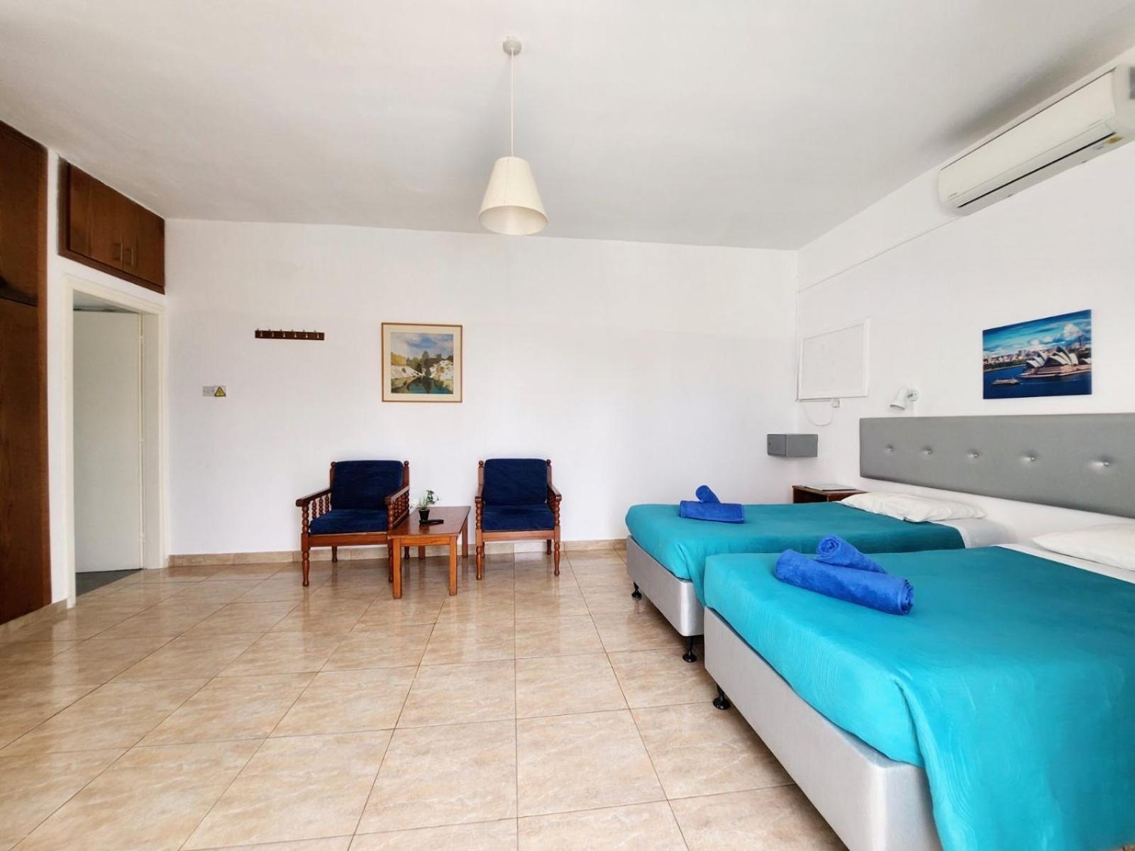 Florence Hotel Apartments Ayía Nápa Extérieur photo