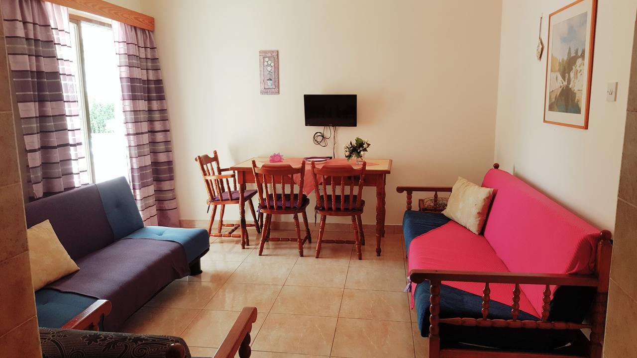 Florence Hotel Apartments Ayía Nápa Extérieur photo